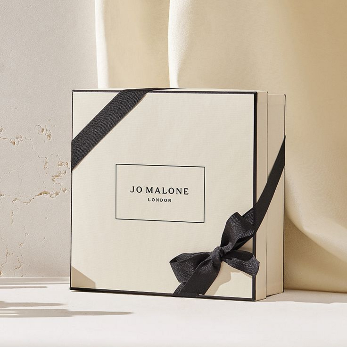 Premium rigid candle box for high end brands