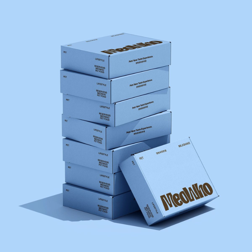 Printed premium mailer boxes with custom sizes and full color branding by Custapack.